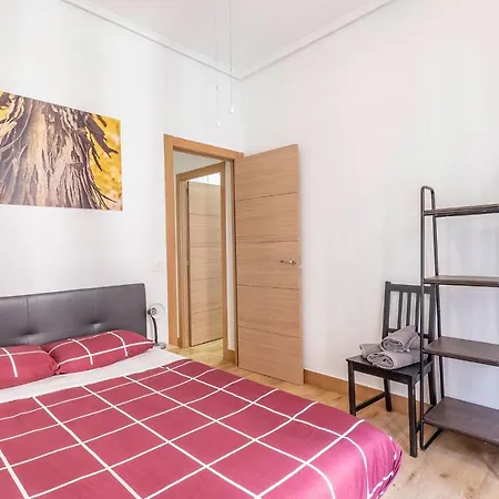 Junto Al Guggenheim Con Parking Gratuito *